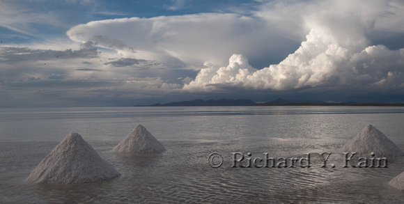 Afternoon clouds above the salt