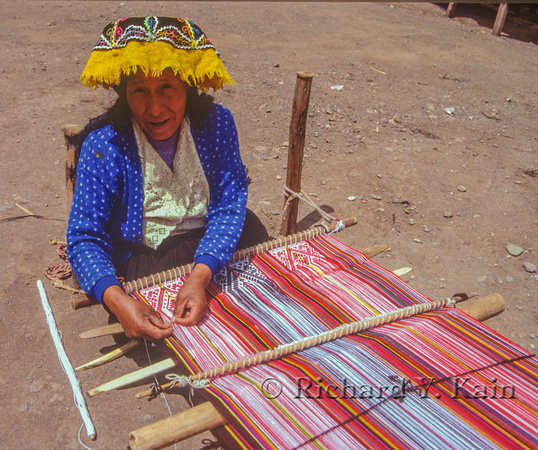 Pisac Weaver
